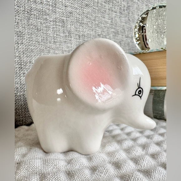 New Ceramic Elephant Pen Holder Trinket Storage Planter Figurine Decoration - 4” - Picture 3 of 9